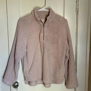 Altar’d State Fuzzy Pullover. Size S.